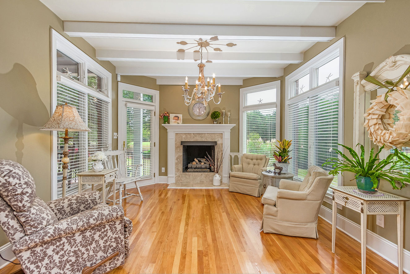 Residential interior photography by Jesse Samples Allen Tate Realtors